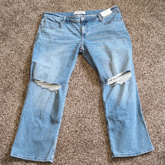 Hollister Relaxed Straight Leg Low Rise Jeans NEW Plus Size Oversized - Picture 1 of 11